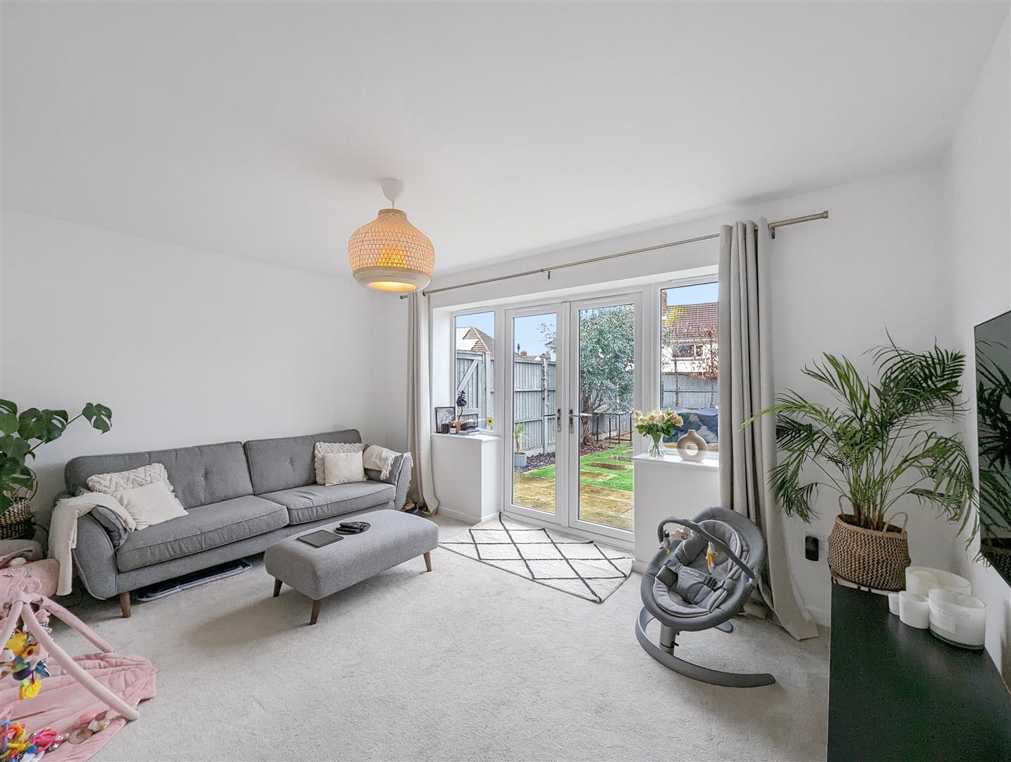 3 Bedroom House Leverett Gardens, Oakdale, Poole